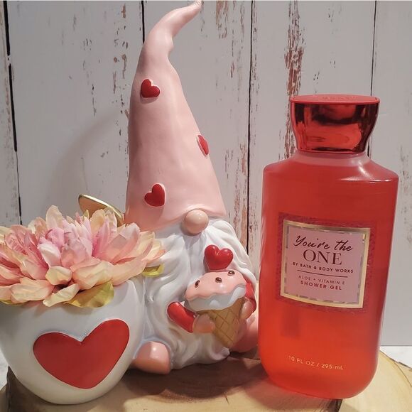 Bath & Body Works You're the One Body Wash - Picture 2 of 5
